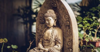 Gautama statue
